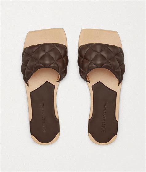 bottega veneta padded flat sandals.